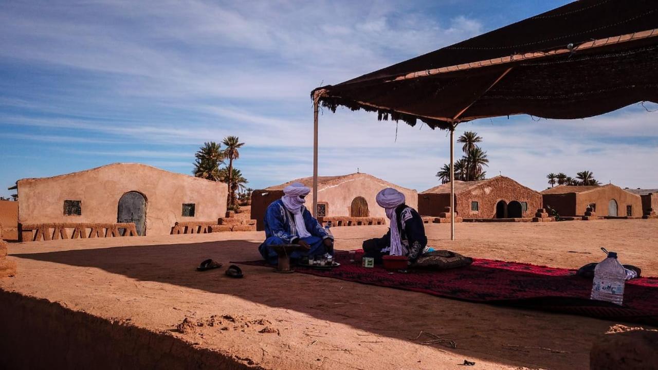 Camp Sahara Dunes Hotel M'Hamid Buitenkant foto
