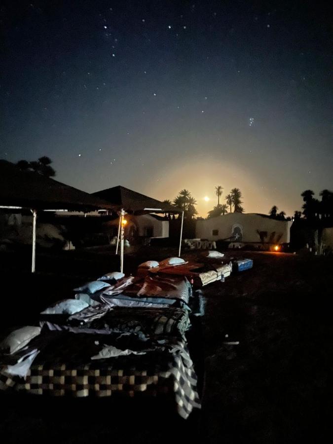 Camp Sahara Dunes Hotel M'Hamid Buitenkant foto