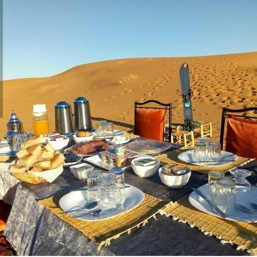Camp Sahara Dunes Hotel M'Hamid Buitenkant foto